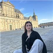Estudiante de magisterio que actualmente ofrece clases de apoyo educativo en primaria